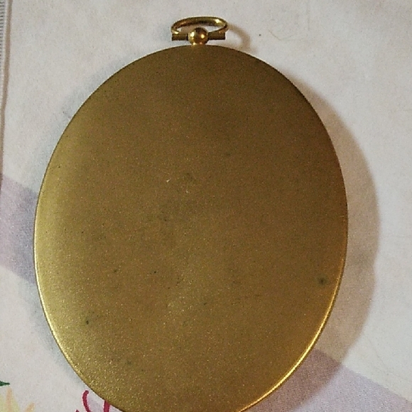 Vintage Oval Gold Frame with Portrait - Picture 2 of 4